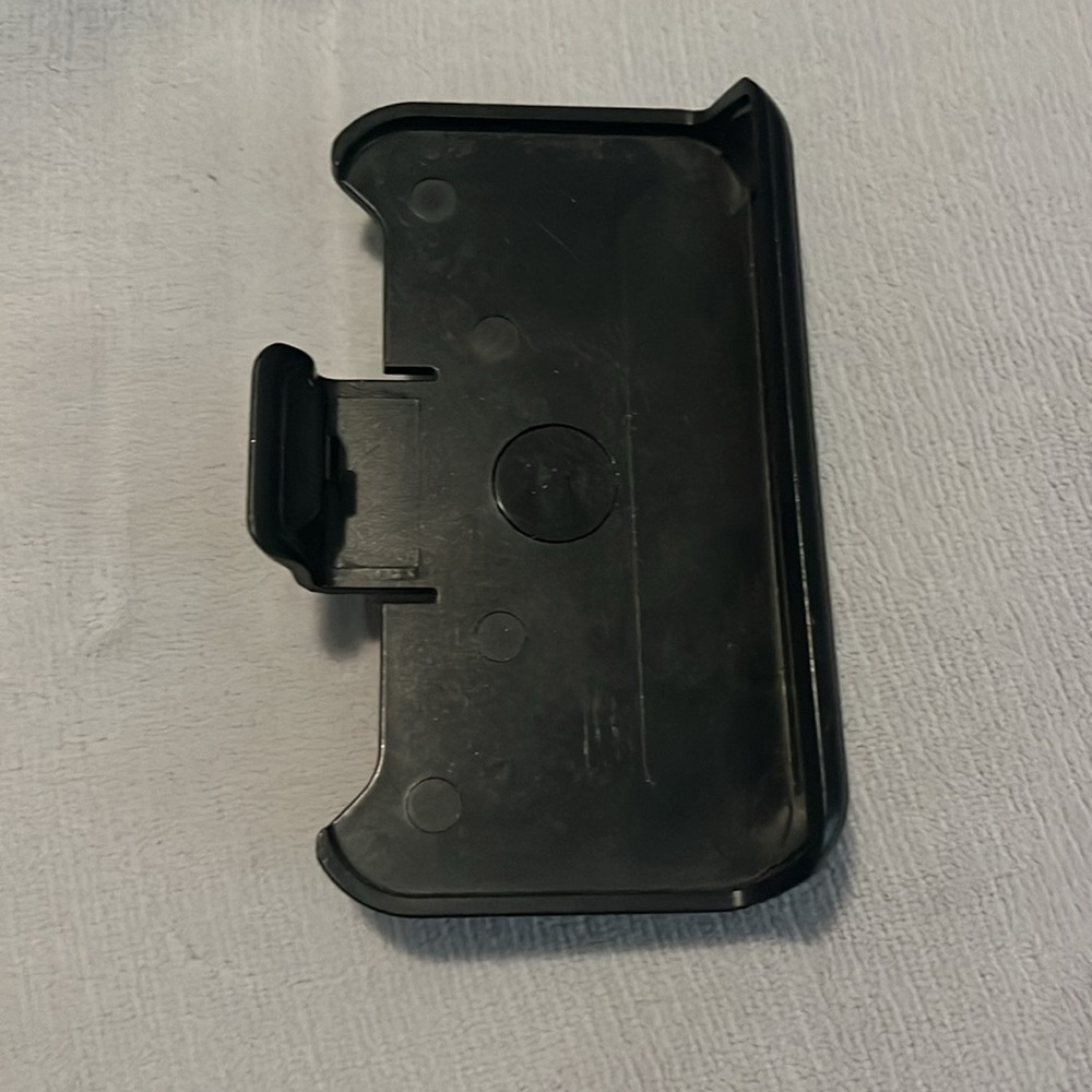 Otterbox belt clip on phone case - Picture 2 of 4